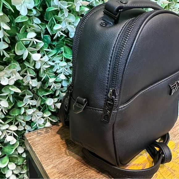 NWOT PXG Golf Cactus leather black mini backpack adjustable sling strap main image 15